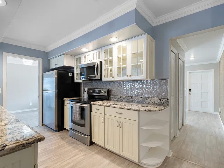 3911 Americana Dr — Photo 13