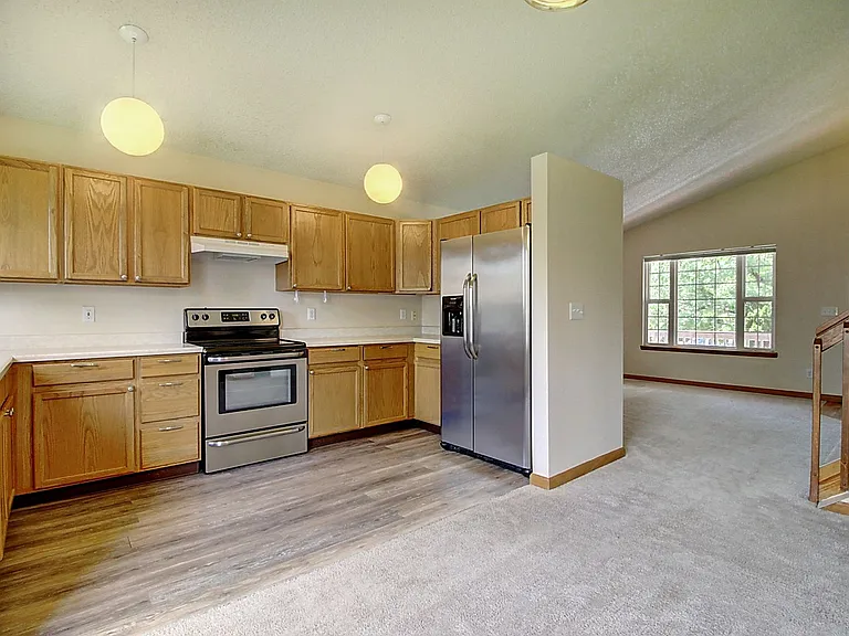12540 Beach St — Photo 10