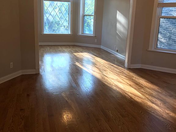 5th image of 2704 N Francisco Ave #2