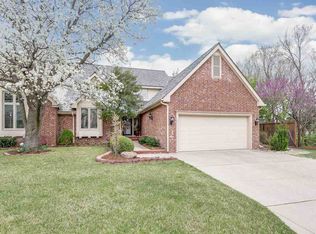 510 N Turnberry Cir, Wichita, KS 67230