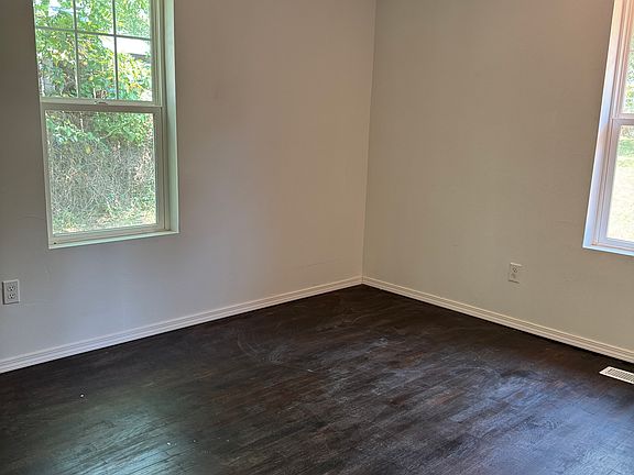 Back bedroom