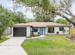 1008 N Bracewell Dr, Plant City, FL 33563