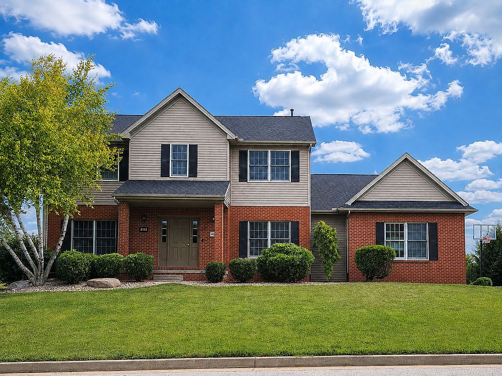 409 Whispering Pines Cc Ln — Ironwood Golf Course
