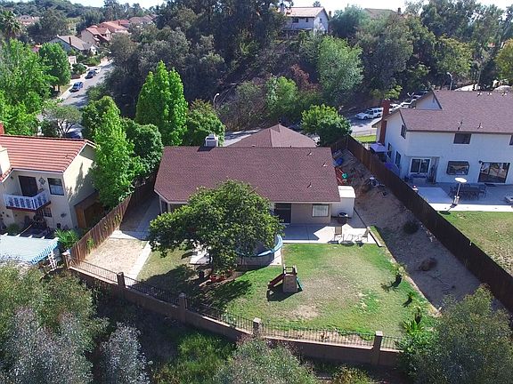 3rd image of 1516 Wimbledon Ct