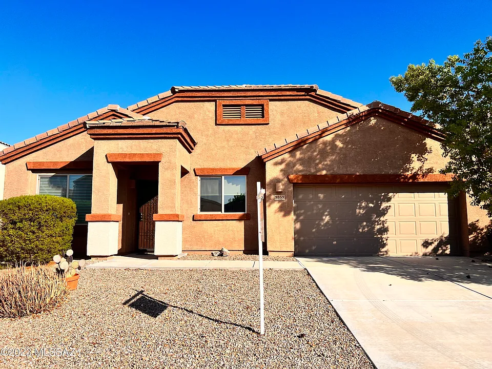 9859 N Crook Ln
