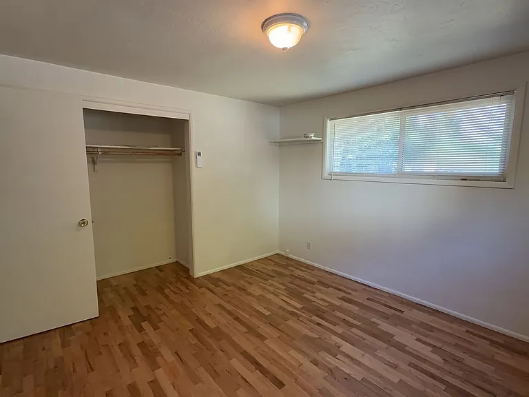 40 Park Ave — Photo 12