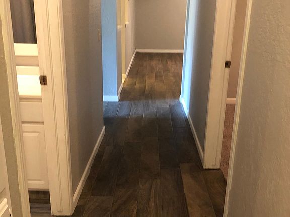 5th image of 1303 Creek Dr