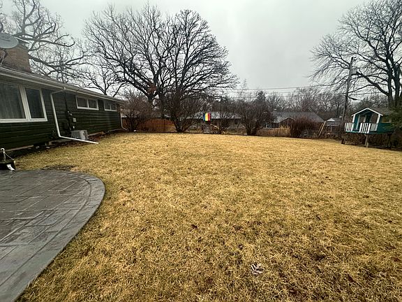 4th image of 909 S Midvale Blvd #909
