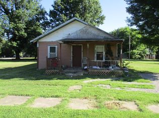 115 E Aitchison St, Columbus, KS 66725