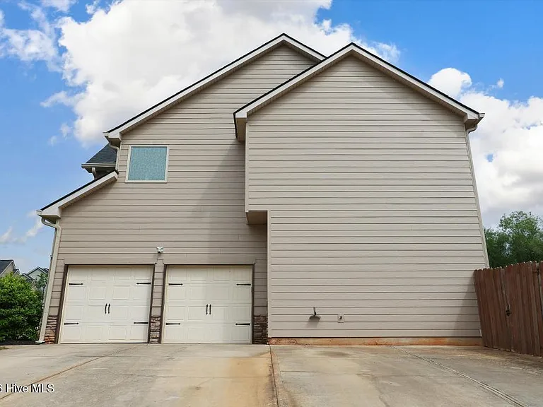1421 Dooley Ln — Photo 36