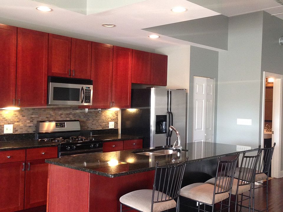 1st image of 2700 W Belmont Ave Unit 308