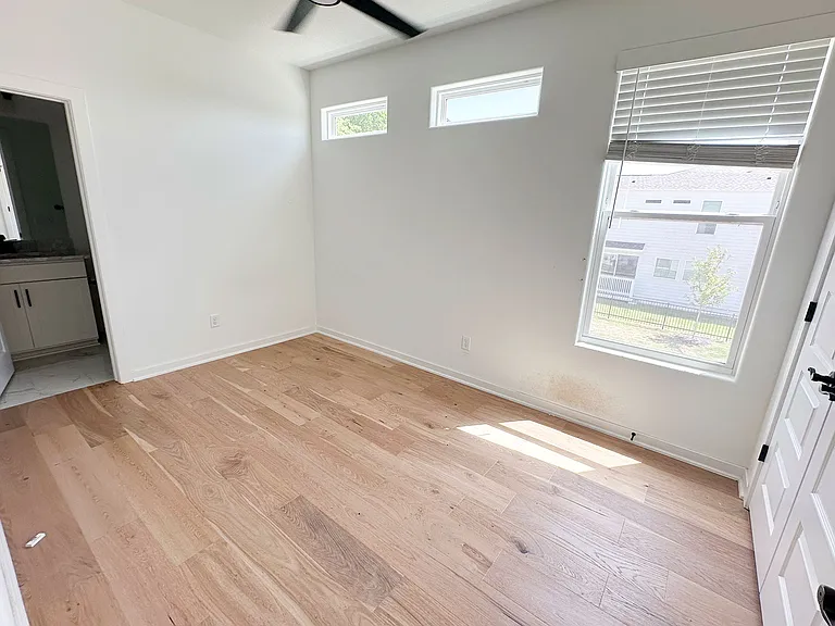 1442 E Huntsville Rd — Photo 5