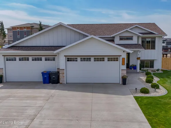 1237 44th Ave W, Dickinson, ND 58601