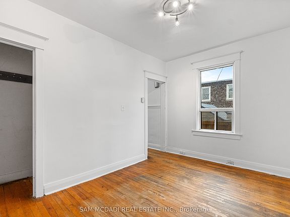 4th image of 259 Milverton Blvd