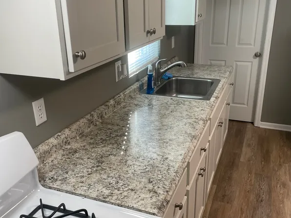 900 11th St, Charleroi, PA