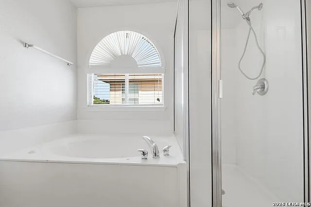10810 Arabian Sands — Photo 19