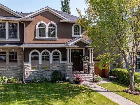 2028 W 25a St SW, Calgary, AB T3E 1Y7