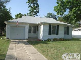 5420 Taylor Rd, River Oaks, TX 76114