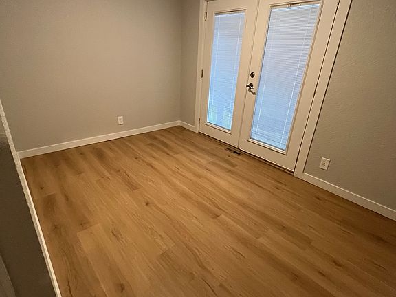 5th image of 6006 SE Firwood St