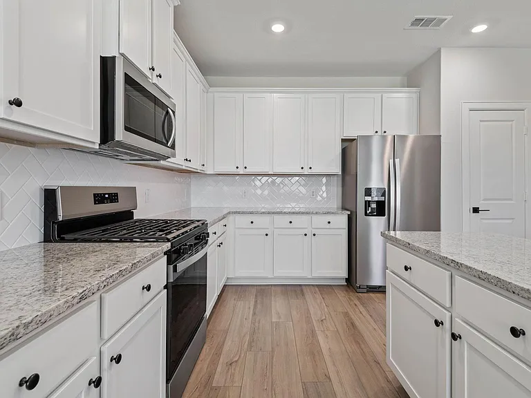 1131 Campside Dr — Photo 5