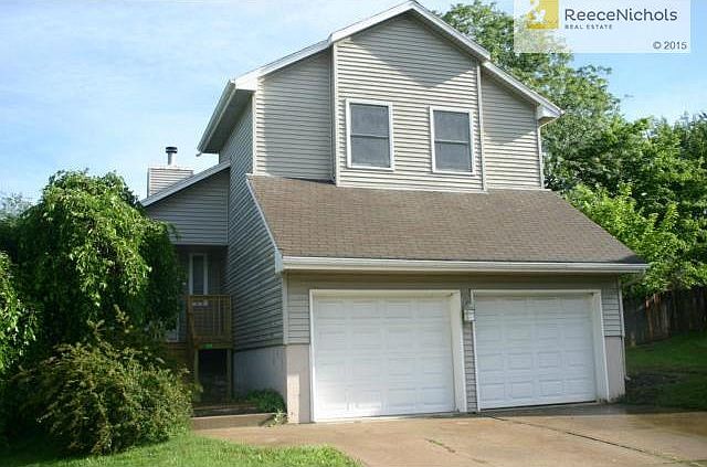 1st image of 4017 NW Delwood Ct