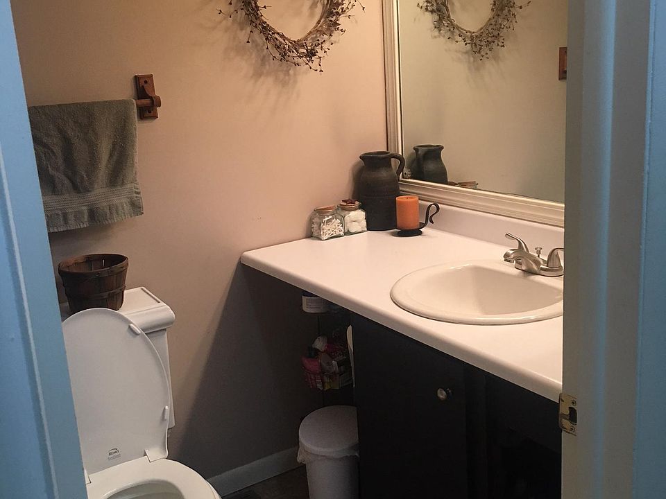 1st image of 2445 Periwinkle Dr