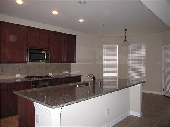 5th image of 27103 Downing Park Blvd