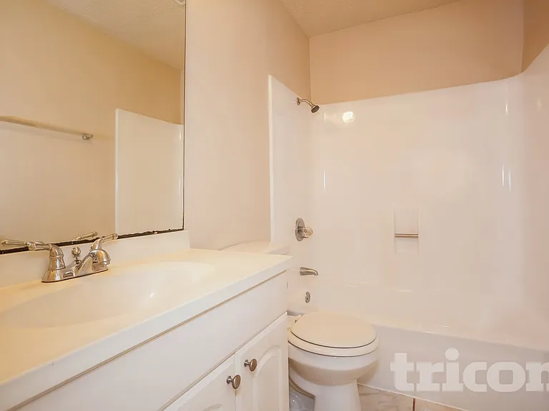 22510 Leedstown Ln — Photo 8