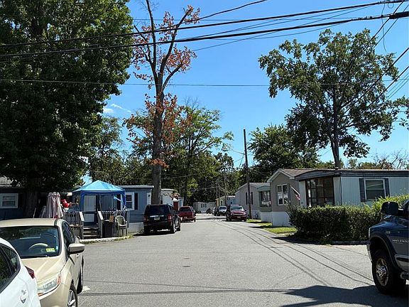 5th image of 3 W 5th St
