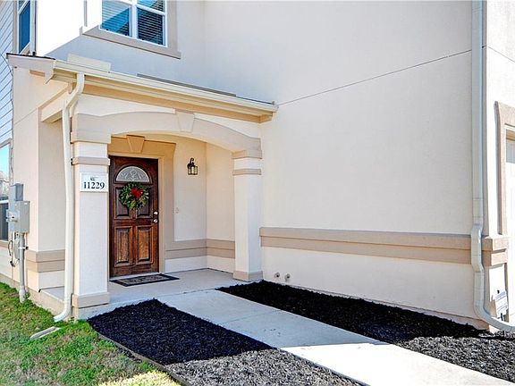 2nd image of 11229 Kirkland Hill Path