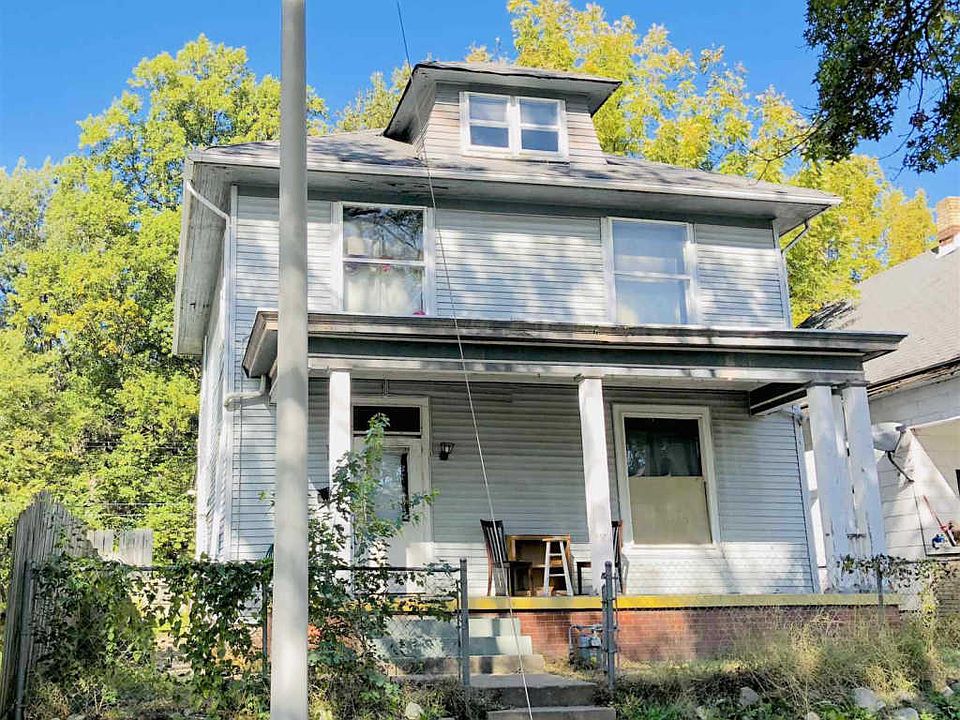 1st image of 960 E Blackford Ave