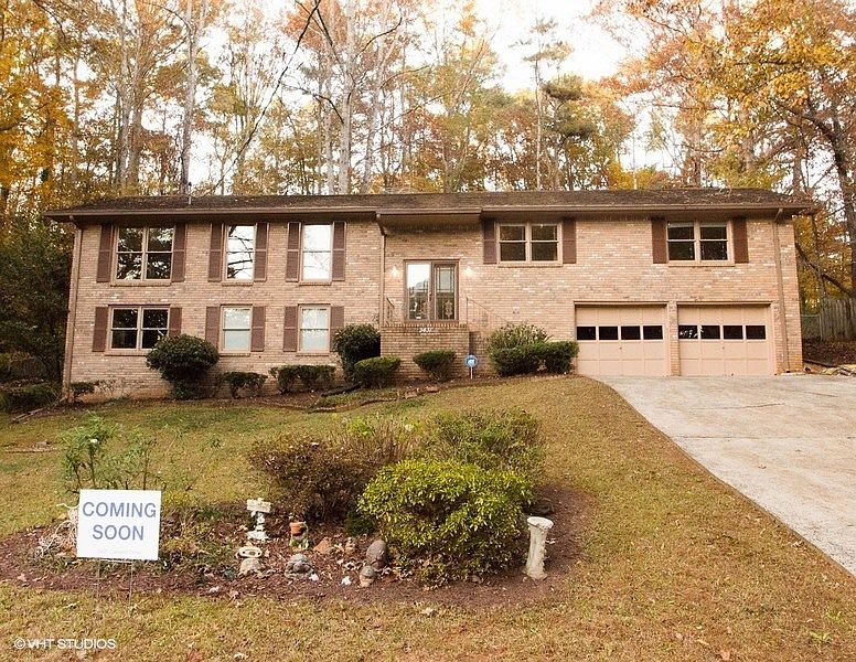 1st image of 3431 Camelot Dr