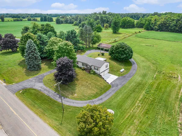 3500 S Pittsford Rd, Pittsford, MI 49271
