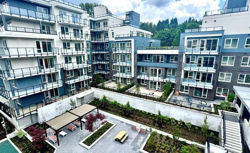 1st image of 1100 Clarke Rd #406