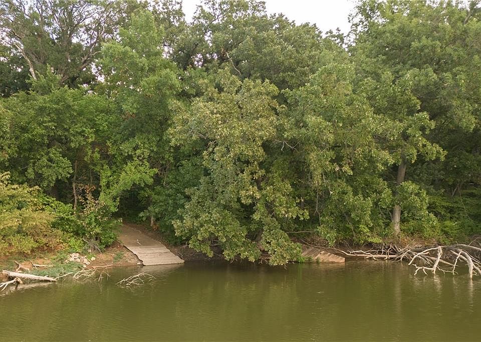 2nd image of Emerald Lake Lot 14