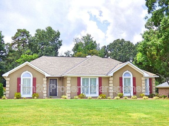 2nd image of 2723 Summerfield Pl