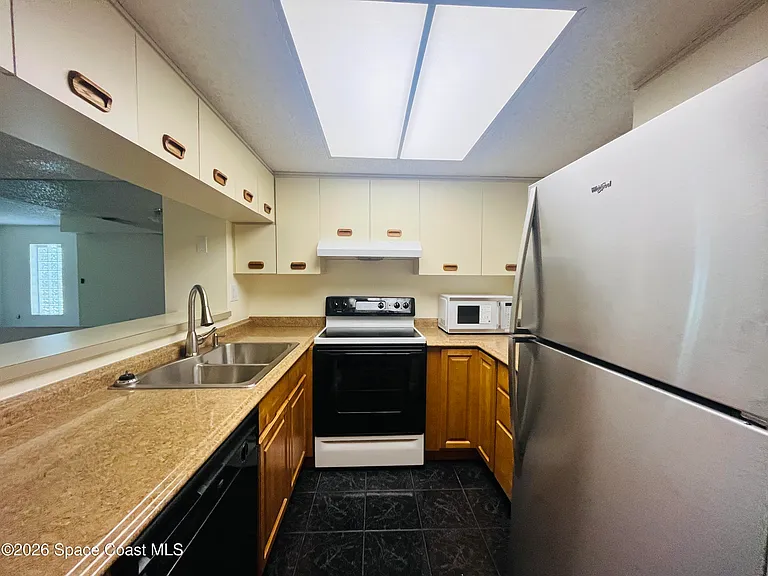 555 Aster Ct #1 — Photo 2