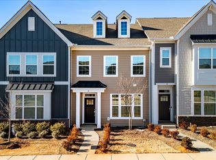 14 Leander Dr, Greer, SC 29651