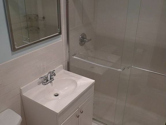 Bathroom downstairs