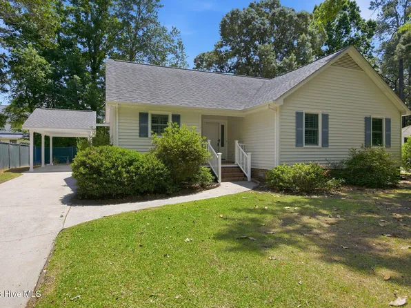 305 Baytree Drive, Greenville, NC 27858
