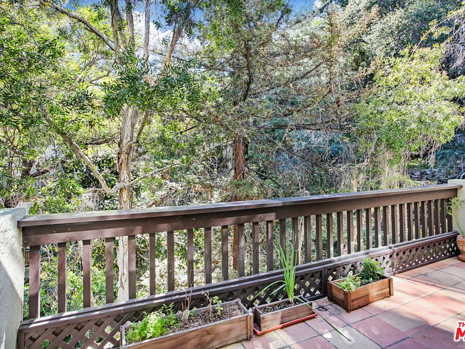 1st image of 2018 Griffith Park Blvd APT 323