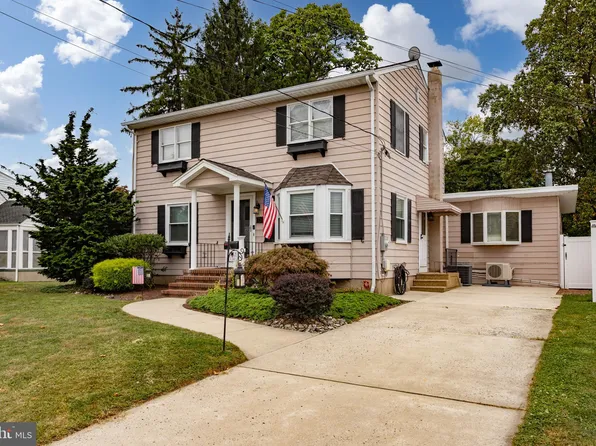 150 Acres Dr, Hamilton, NJ 08690