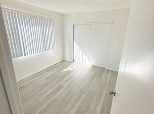 8727 Burnet Ave #48, North Hills, CA 91343