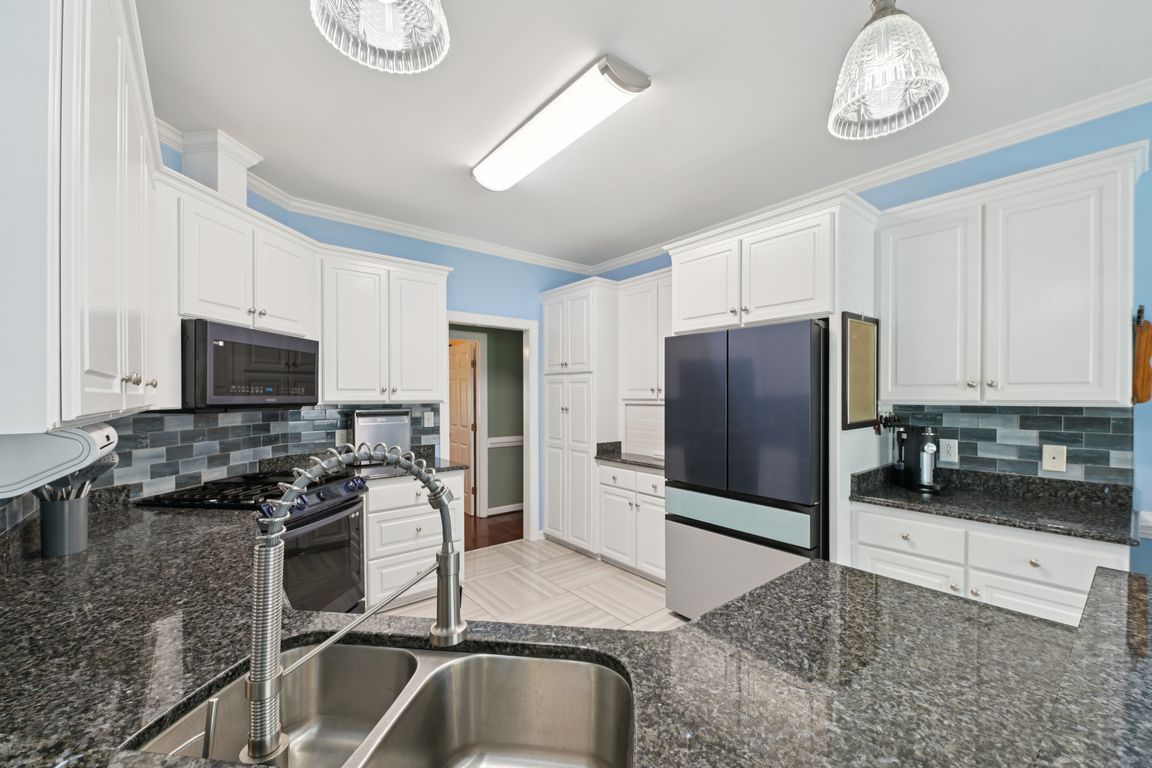 S Baden Ct-S0407-018.jpg