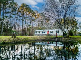 107 Bessie Ln, Bonneau, SC 29431
