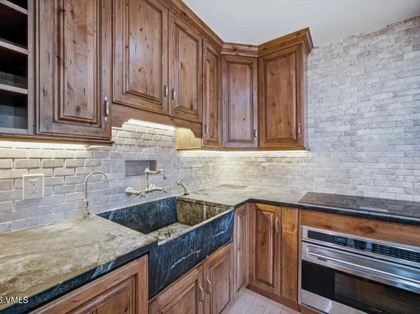 1061 W Beaver Creek Blvd #H303, Avon, CO 81620