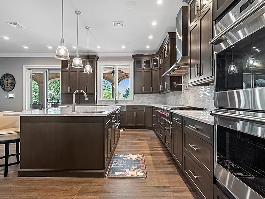 Sold by Casandra Properties Inc. | media 8