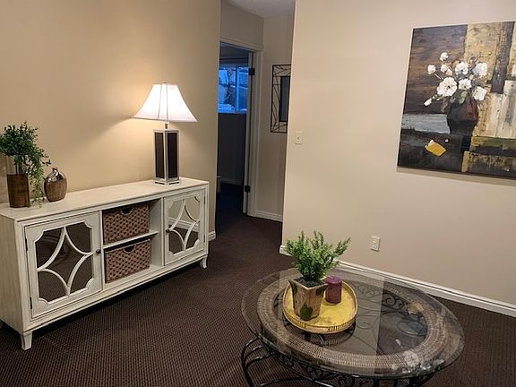 5th image of 2177 E Somerset Dr