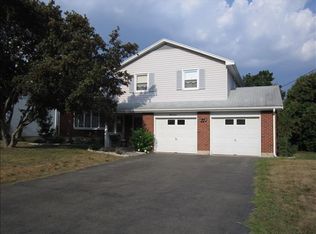 44 Midwell Rd, Wethersfield, CT 06109