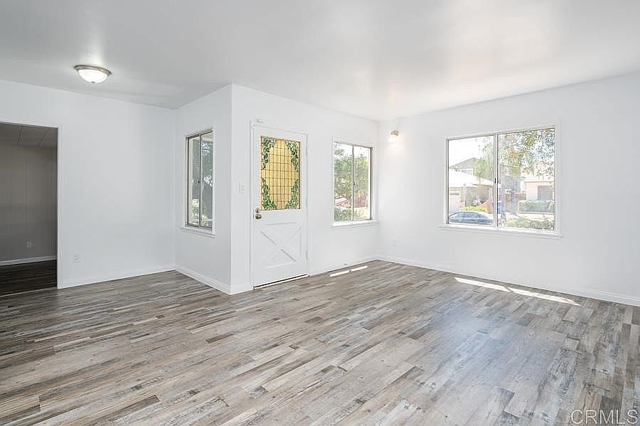 2nd image of 2135 Tulip St